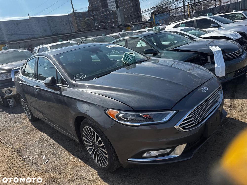 Ford Fusion 2.0 EcoBoost Titanium - 4