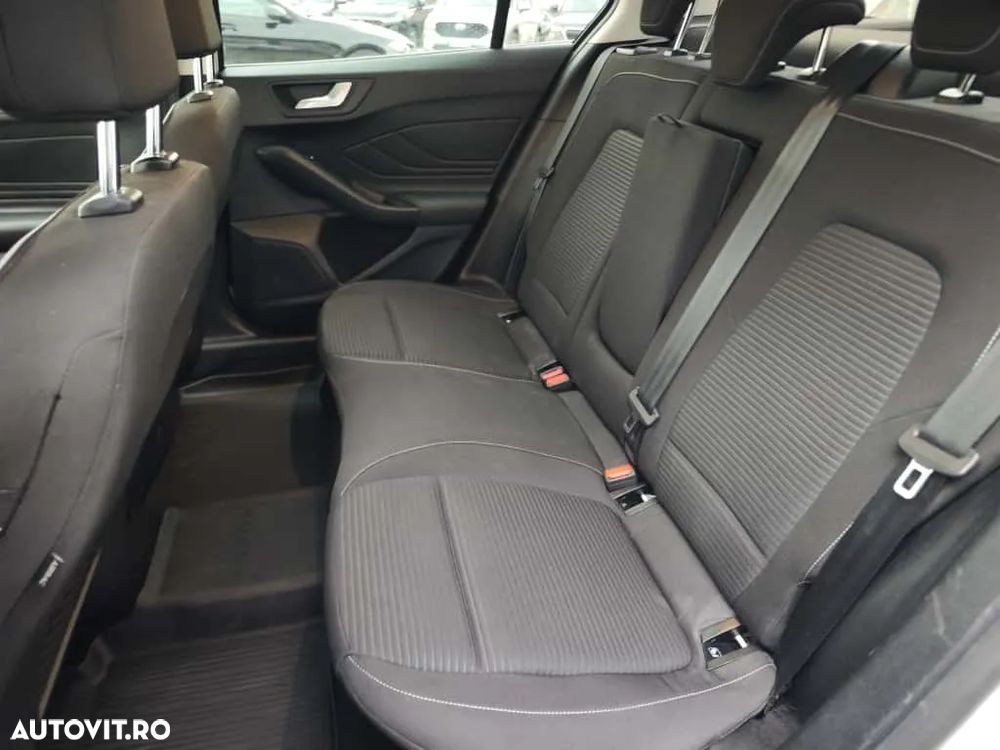 Ford Focus 1.5 EcoBlue Titanium - 13