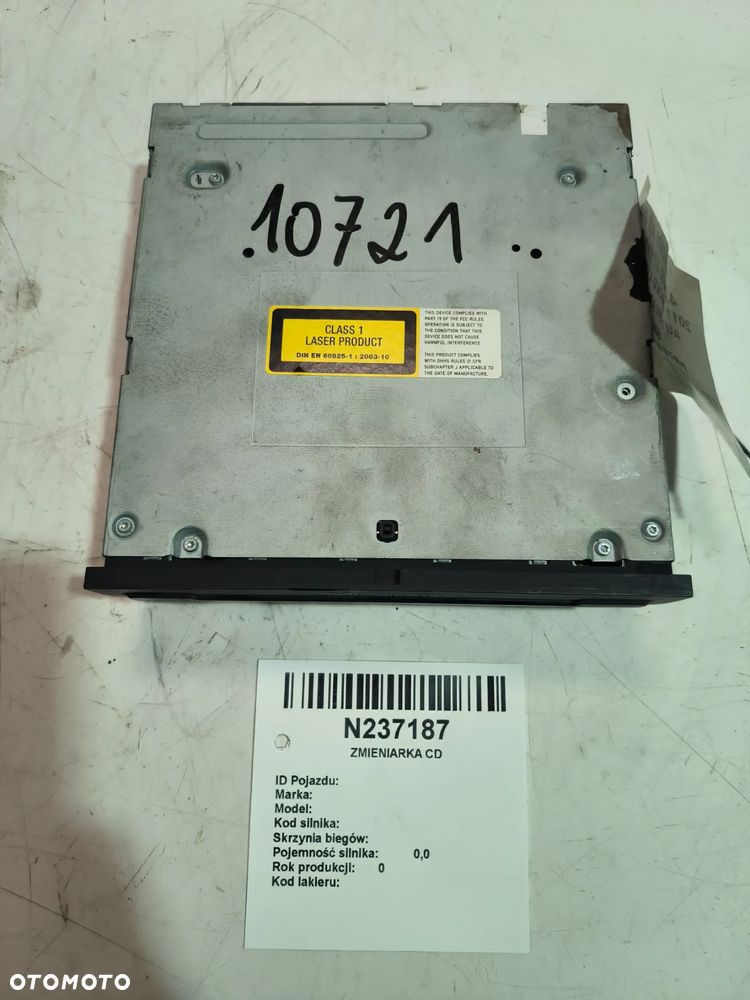 Stacja multimedialna GPS / CD / DVD  4H0035664B  AUDI A8 D4 - 9