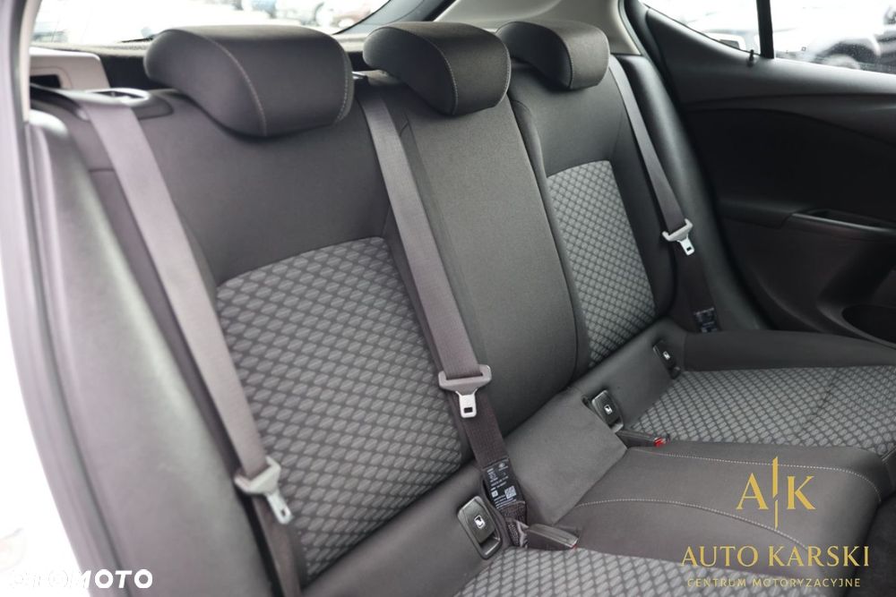 Opel Astra - 35