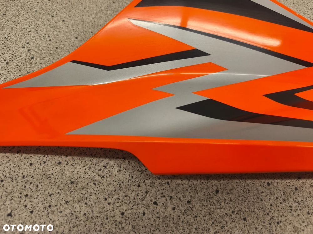 Owiewka, osłona, bok, boczek KTM 1290 Super Duke R - 4
