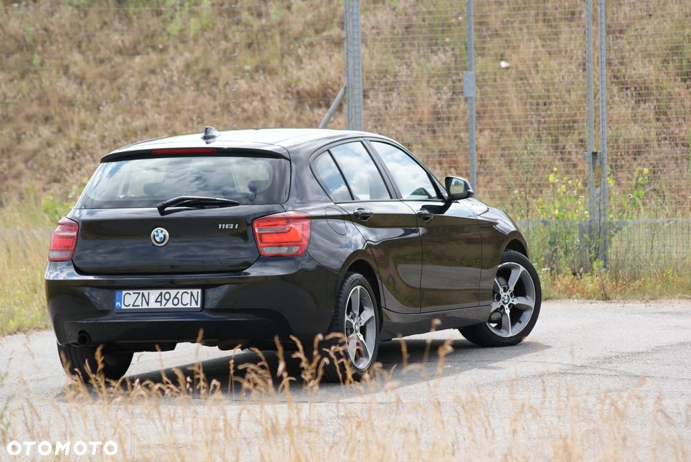 BMW Seria 1 116i - 4
