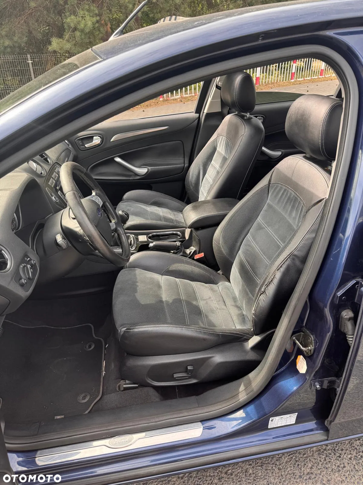 Ford Mondeo 2.5 Titanium X - 21
