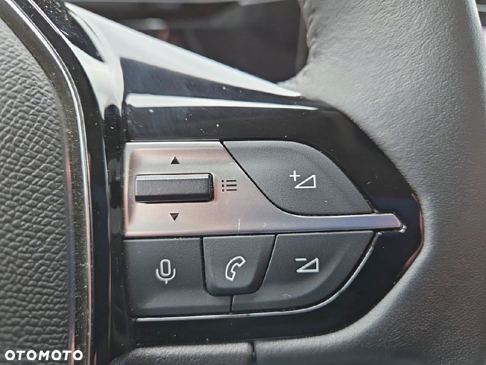 Peugeot 308 1.2 PureTech Allure S&S - 17