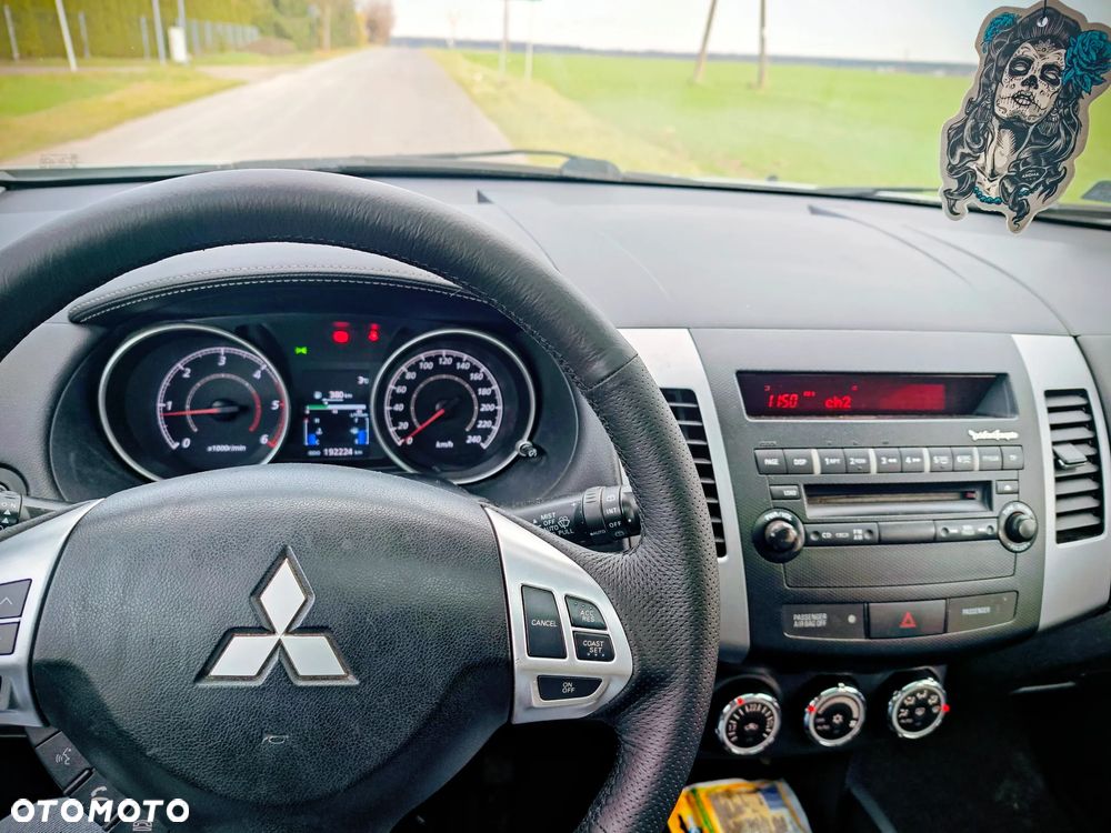 Mitsubishi Outlander 2.0 DID Instyle - 8