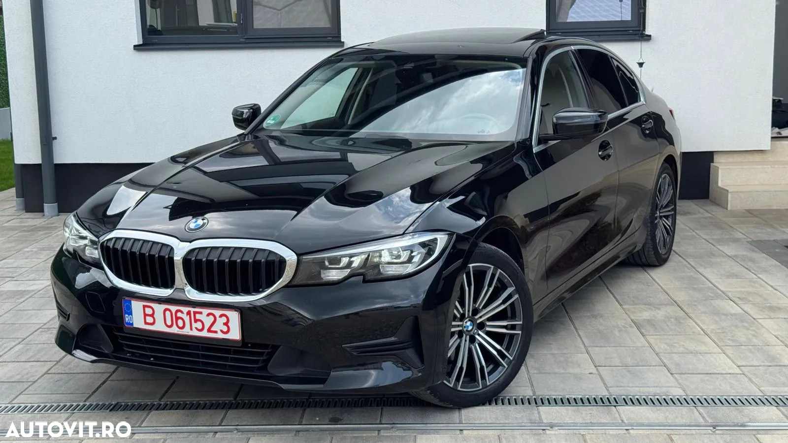 BMW Seria 3 320i Aut. Luxury Line - 9