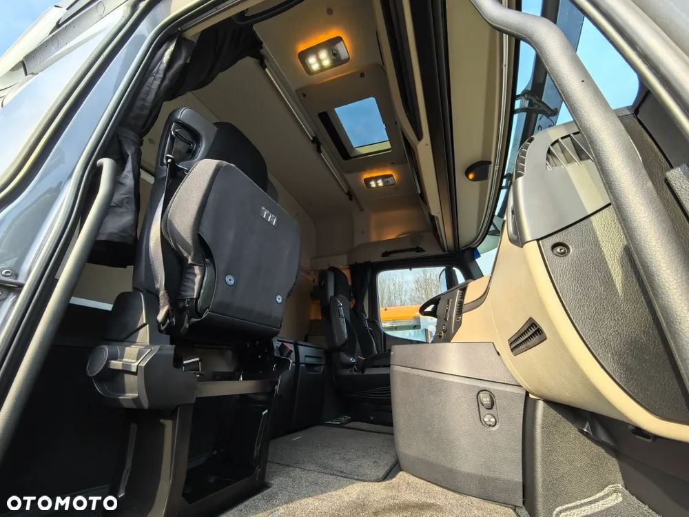 Mercedes-Benz Actros 1848 LS // BigSpace // Bi-Xenon // ADA // Klima postojowa // - 31