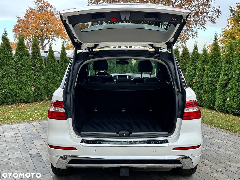 Mercedes-Benz ML 350 BlueTEC 4MATIC 7G-TRONIC - 30