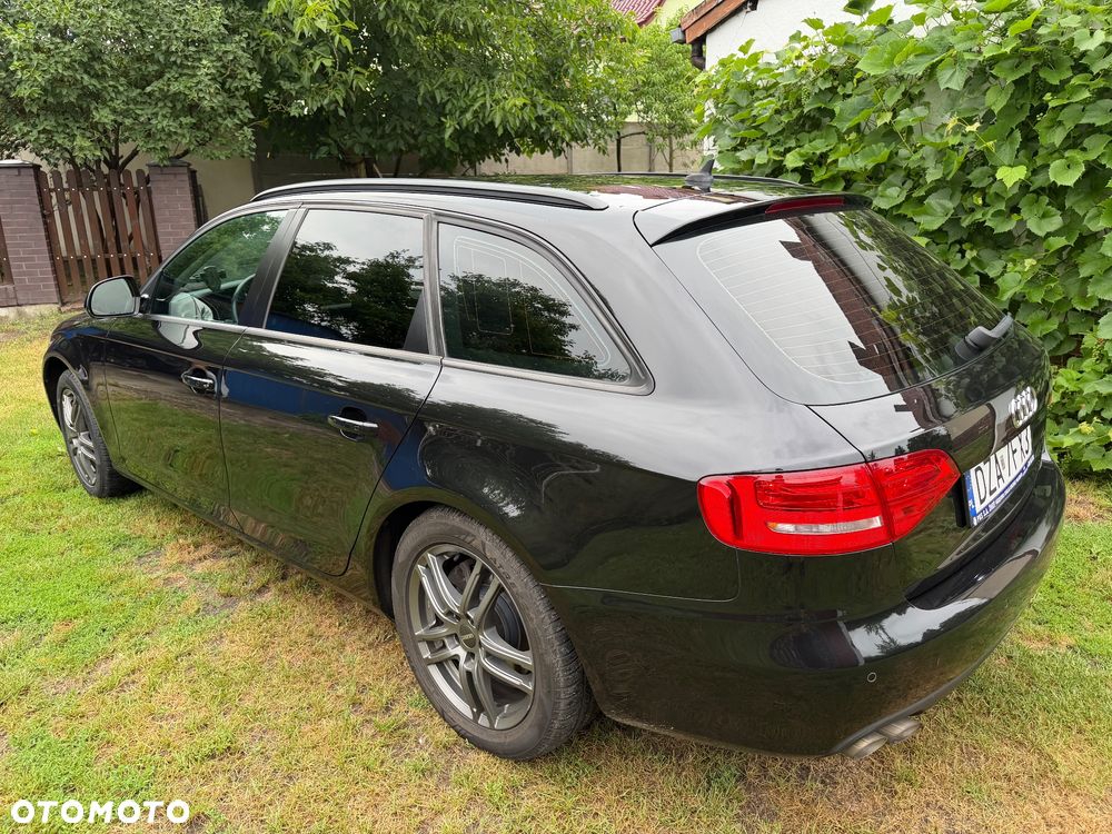 Audi A4 Avant 2.0 TDI - 9