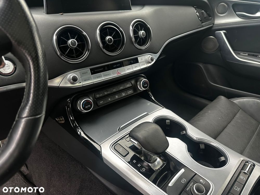 Kia Stinger 3.3 T-GDI V6 GT Prestige Line AWD - 10