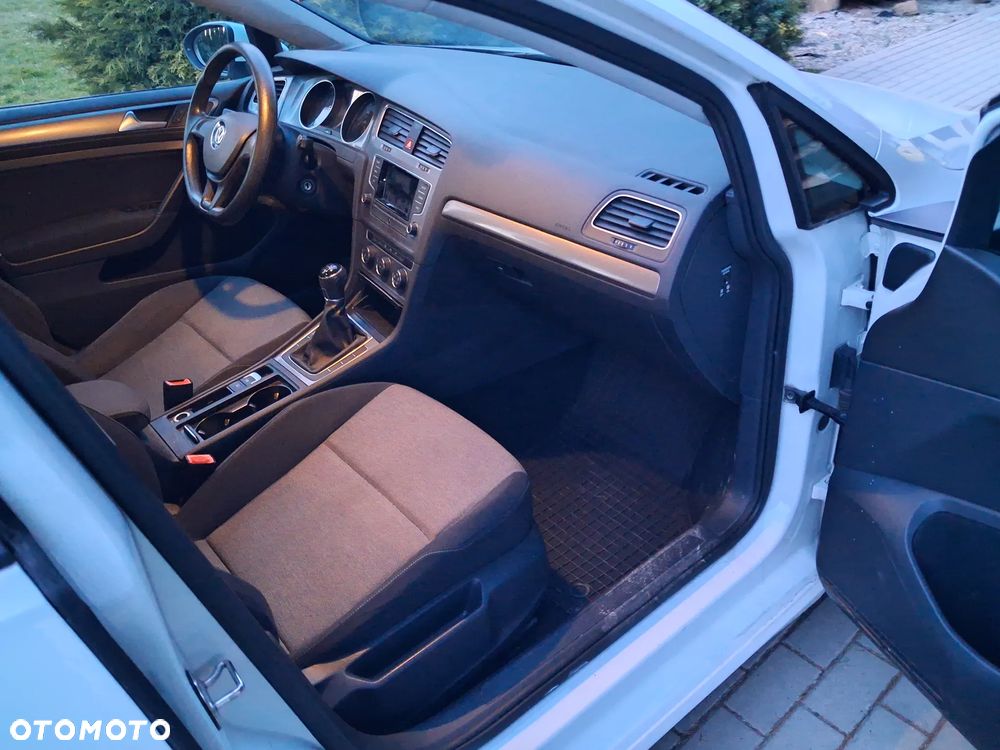Volkswagen Golf 1.2 TSI BlueMot Comfortline - 13