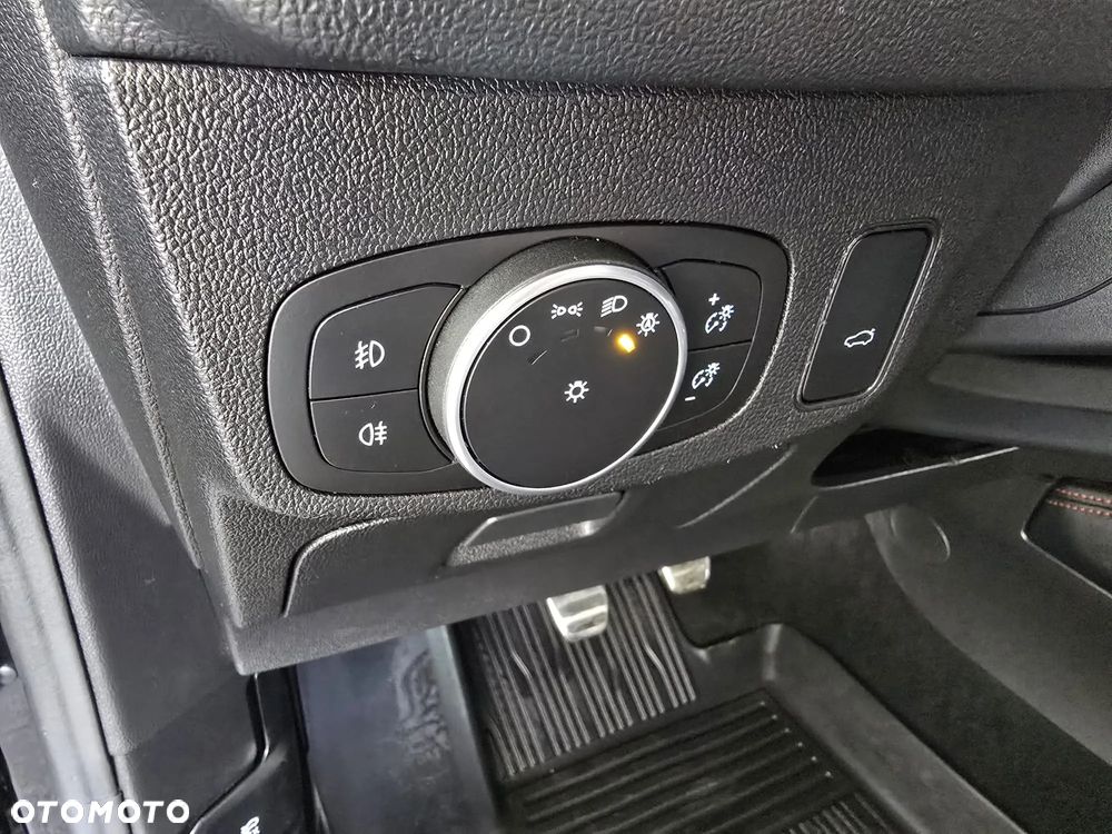 Ford Focus 1.5 EcoBlue SCR ST-Line - 31