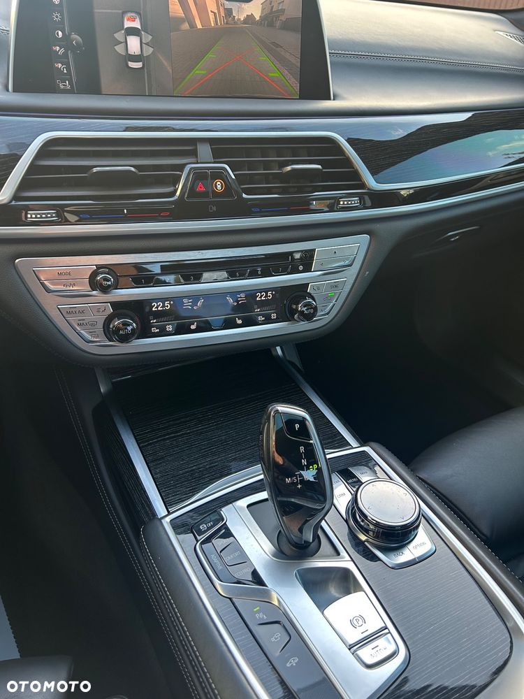 BMW Seria 7 - 25