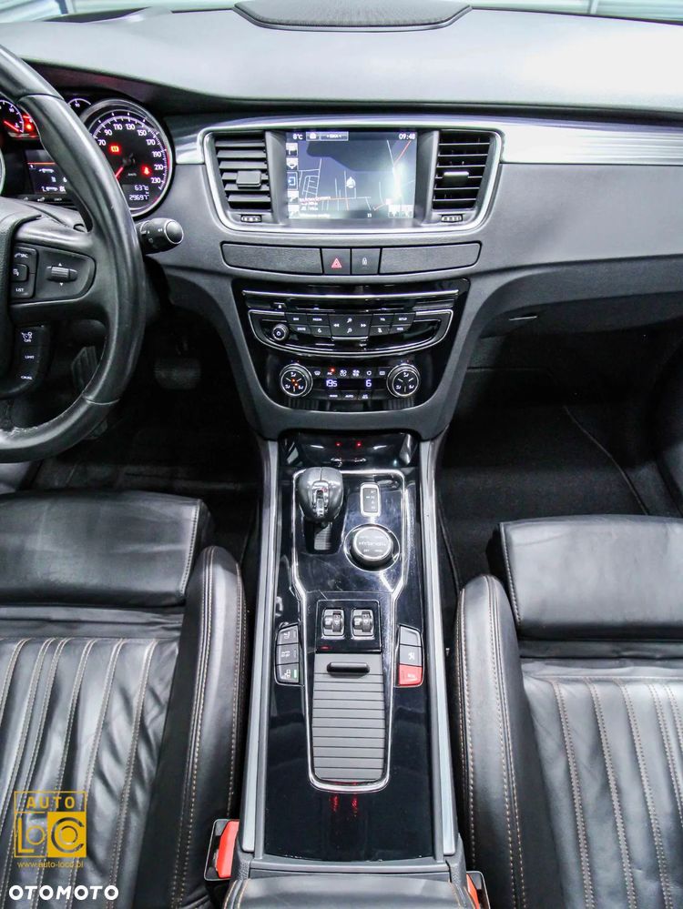 Peugeot 508 RXH Hybrid4 - 18