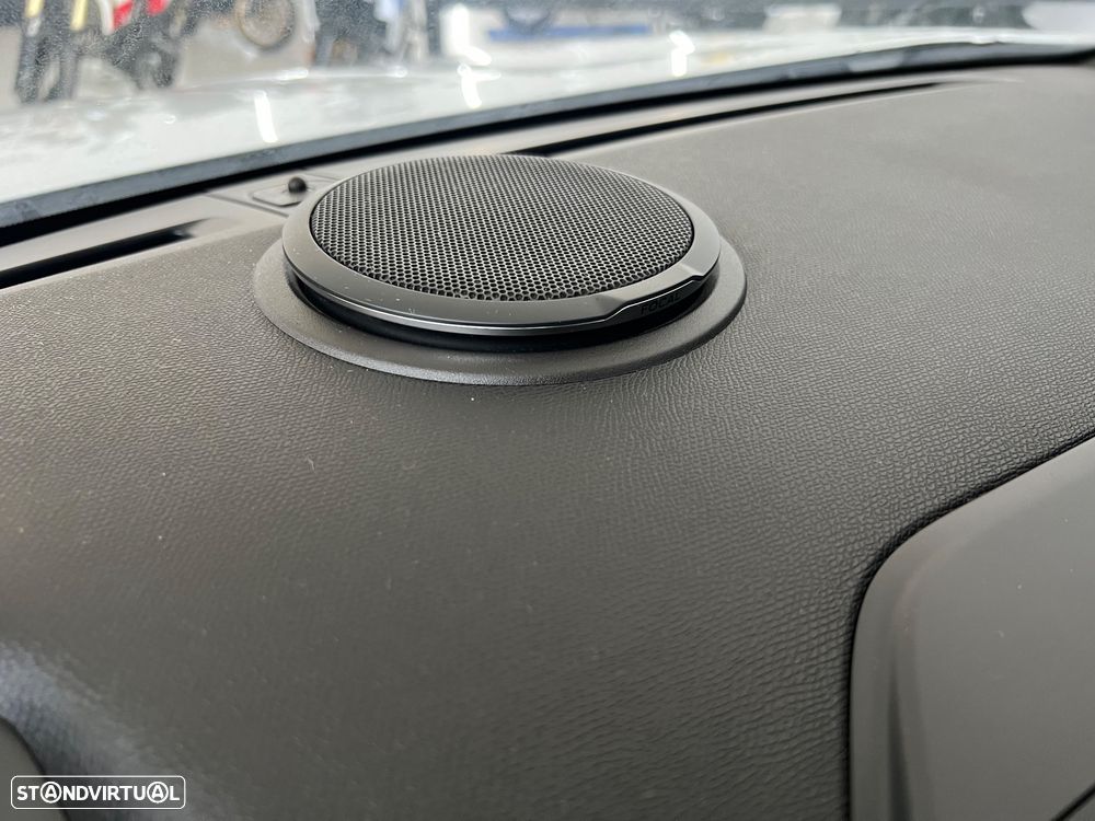 Peugeot 2008 1.2 PureTech GT Pack EAT8 - 25