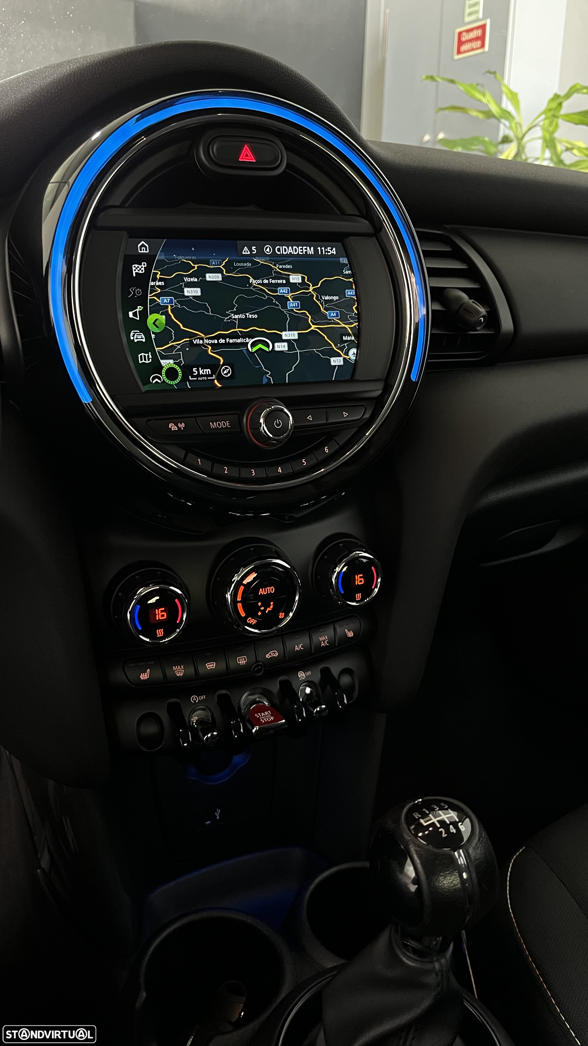 MINI 3 Portas One - 16