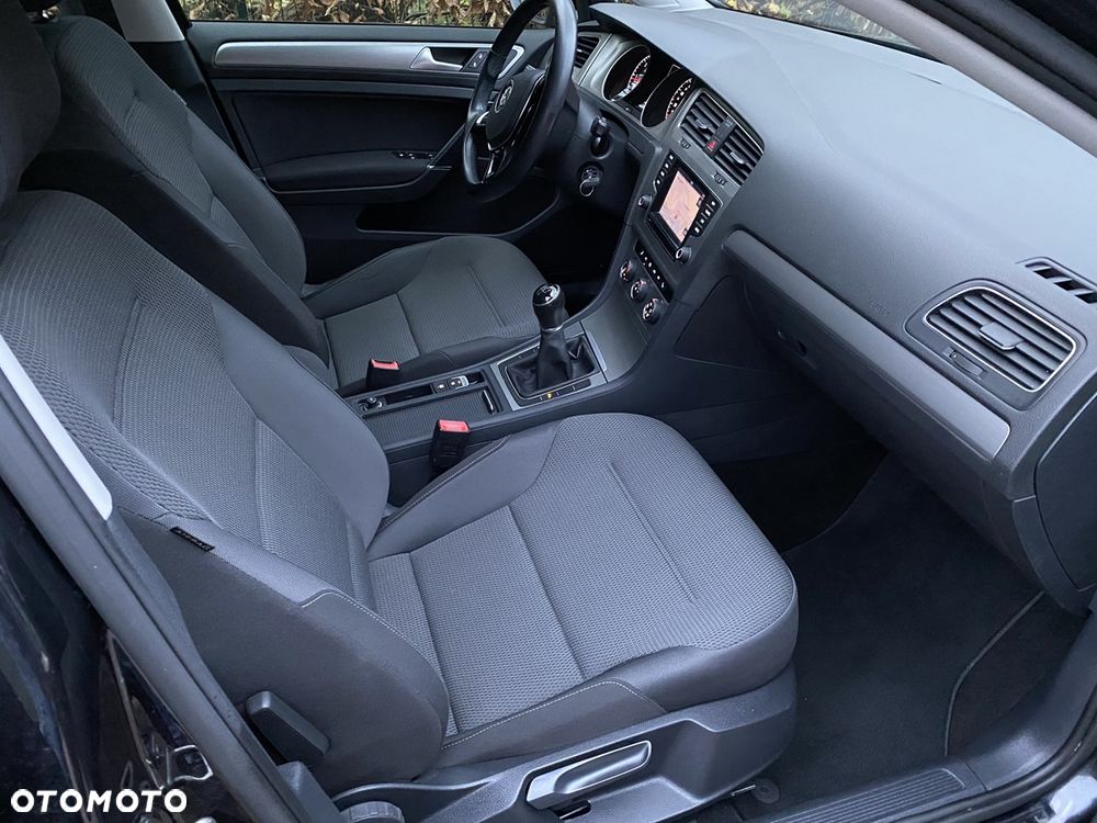 Volkswagen Golf 1.6 TDI DPF BlueMotion - 5