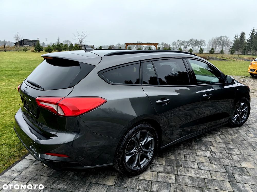 Ford Focus 1.5 EcoBlue Start-Stopp-System ST-LINE - 19