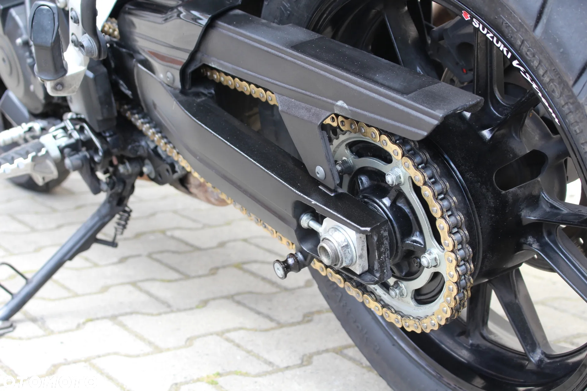 Suzuki V-STROM - 27