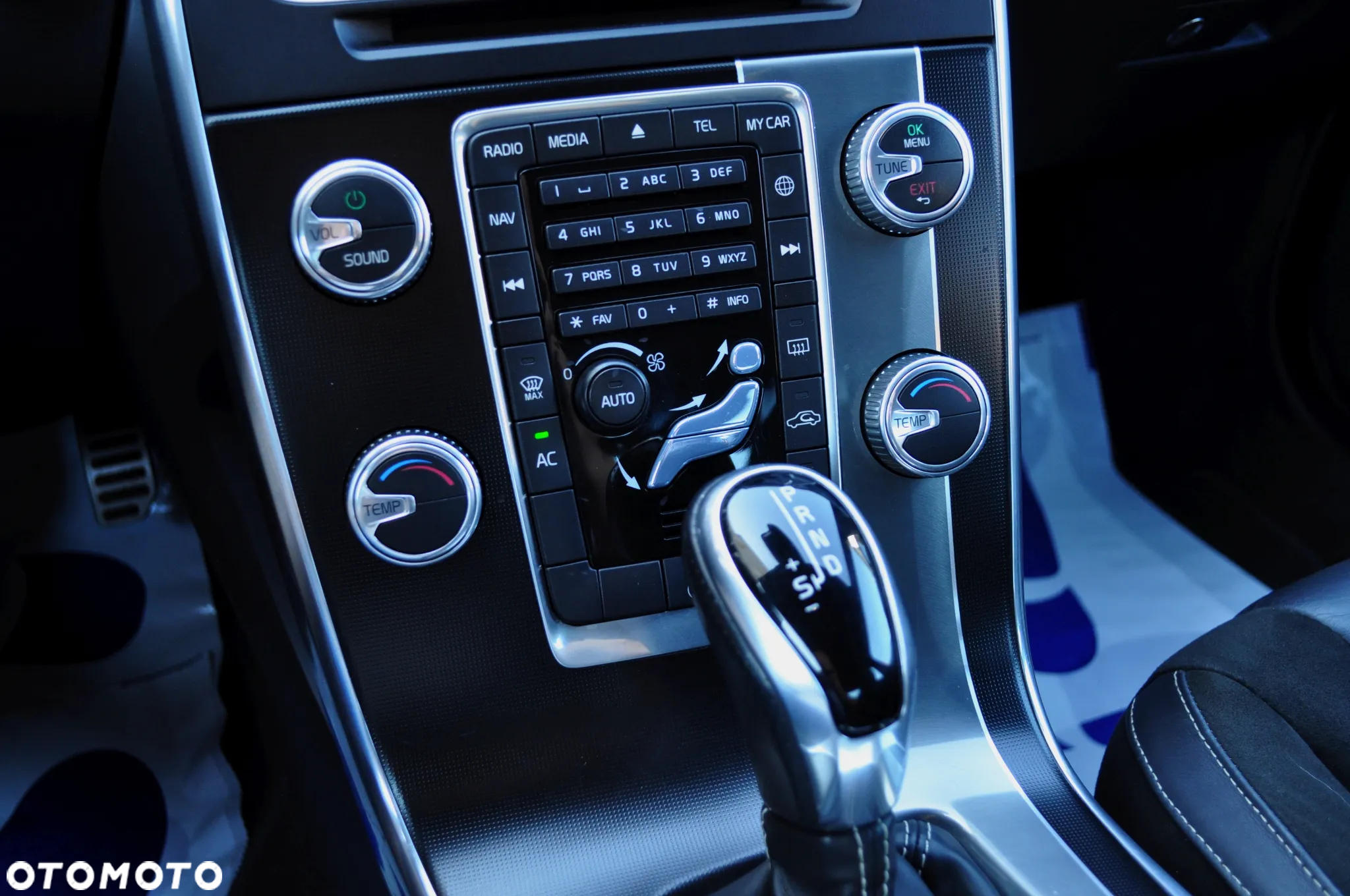 Volvo S60 D2 Geartronic RDesign - 22