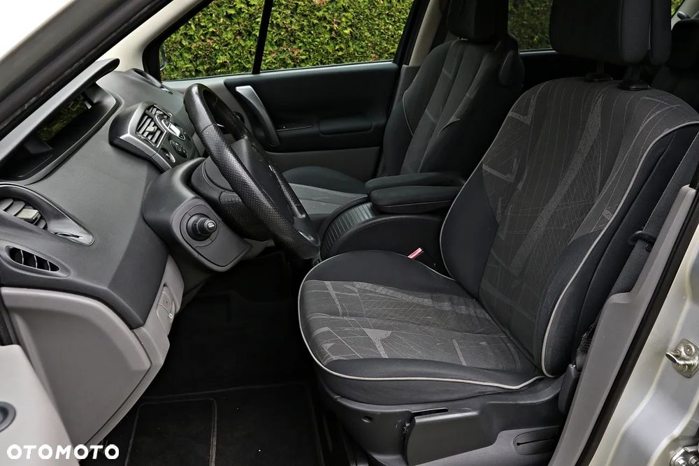 Renault Scenic - 23