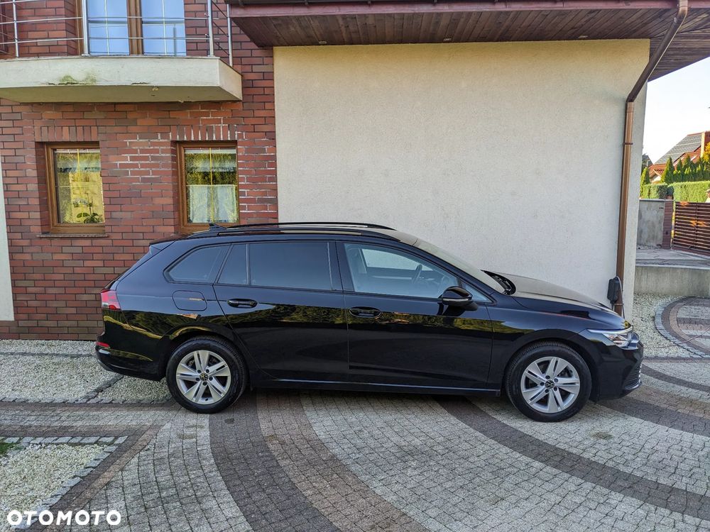 Volkswagen Golf - 6
