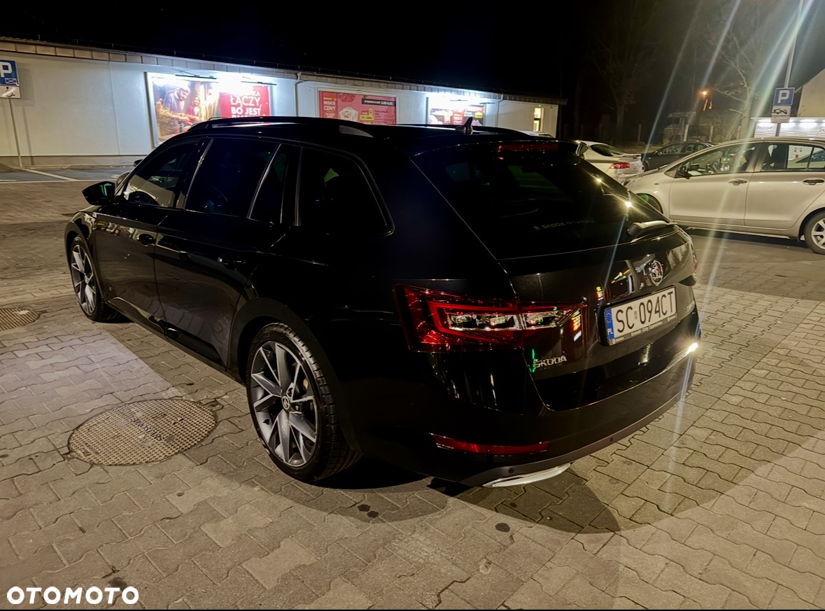 Skoda Superb 2.0 TDI Sportline DSG - 19