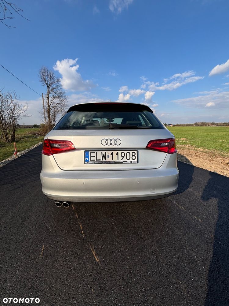 Audi A3 Sportback 1.4 TFSI Ambiente - 4