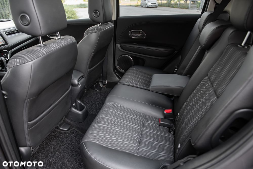 Honda HR-V 1.5 i-VTEC CVT Executive - 26