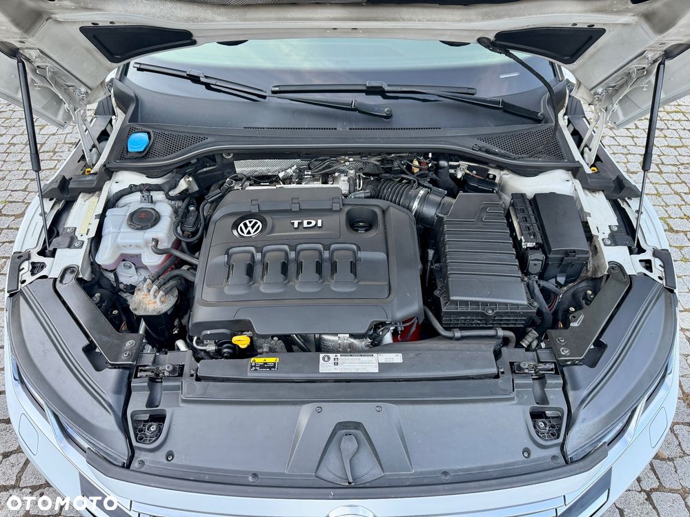 Volkswagen Arteon 2.0 TDI Bi-Turbo SCR 4Mot R-Line Edition DSG - 28