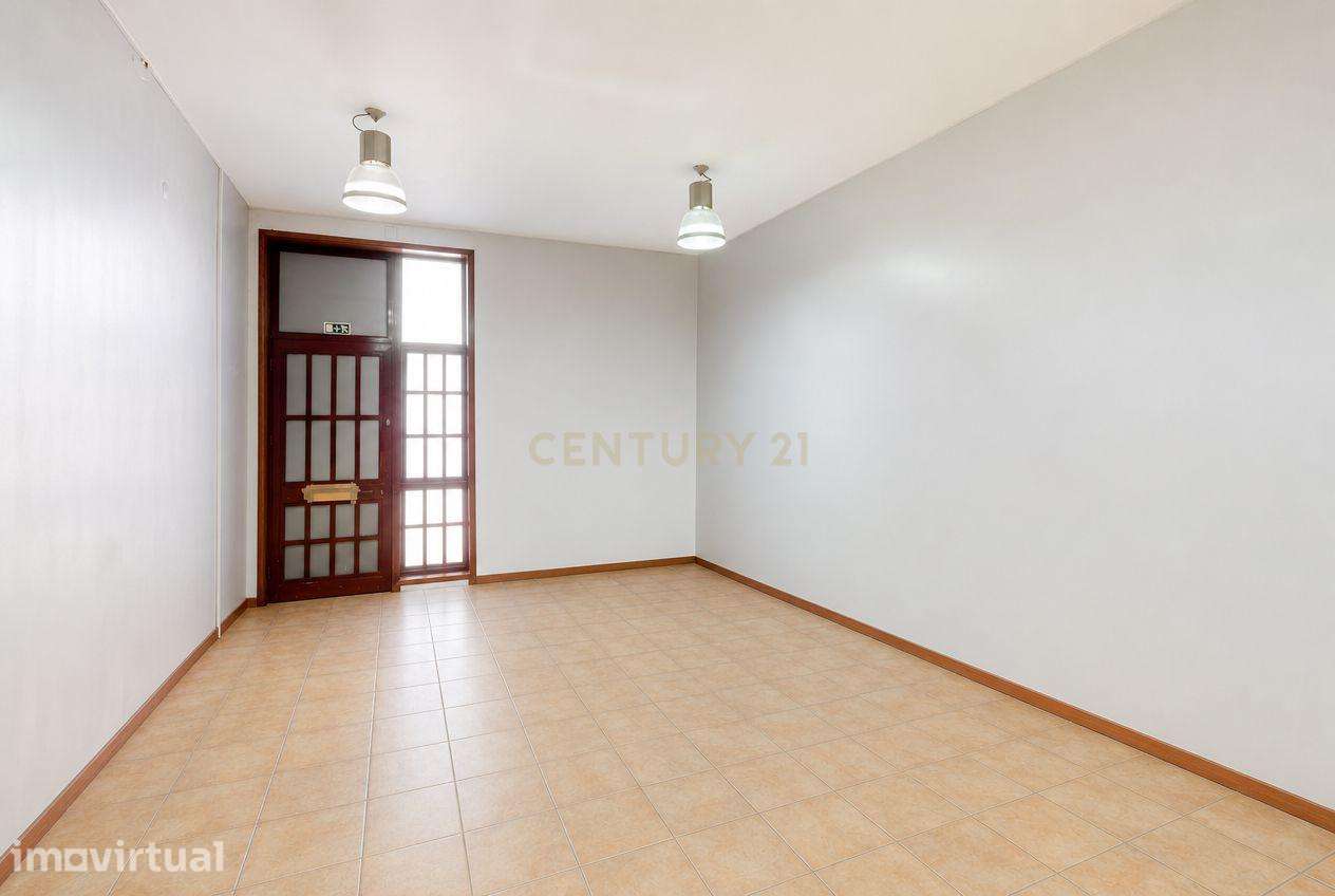 Espaço comercial para venda em Vila Nova de Gaia - Grande imagem: 3/15