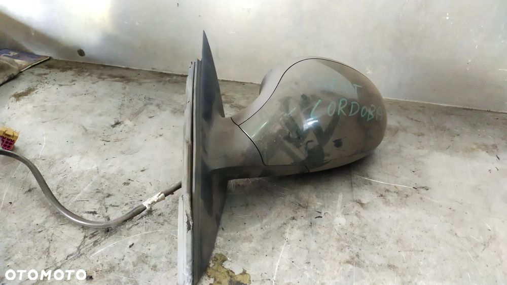 SEAT CORDOBA LUSTERKO LEWE - 2