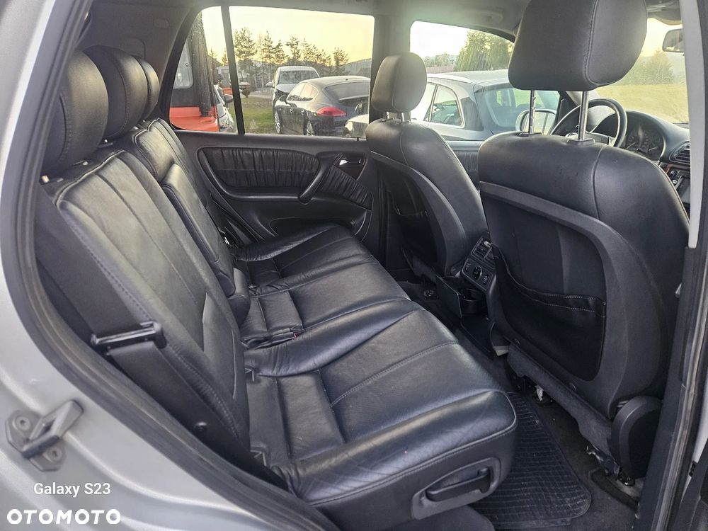 Mercedes-Benz ML - 13