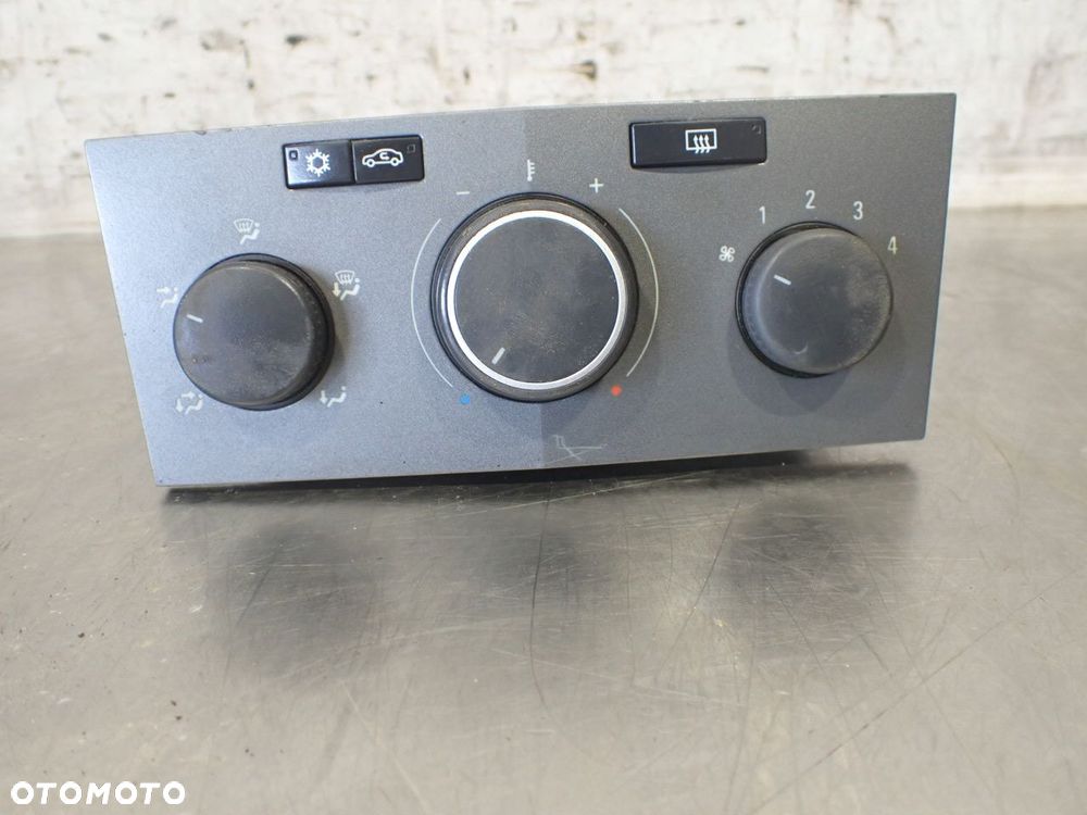 PANEL STEROWANIA NAWIEWU KLIMATYZACJI OPEL ZAFIRA B 1.9 13201300 - 1