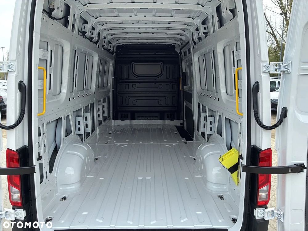 Volkswagen Crafter 35 Furgon L4H3, 2.0 TDI 177 KM, r. o. 4490mm, Wysoki dach - 14