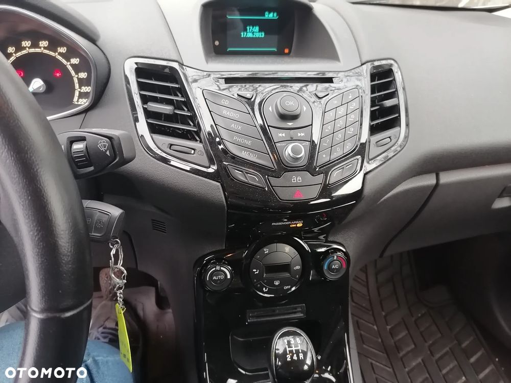 Ford Fiesta 1.5 TDCi Titanium - 4