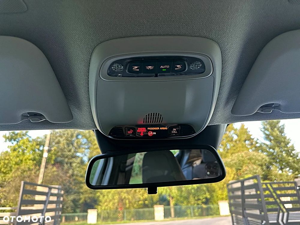 Volvo XC 40 T2 Momentum - 23