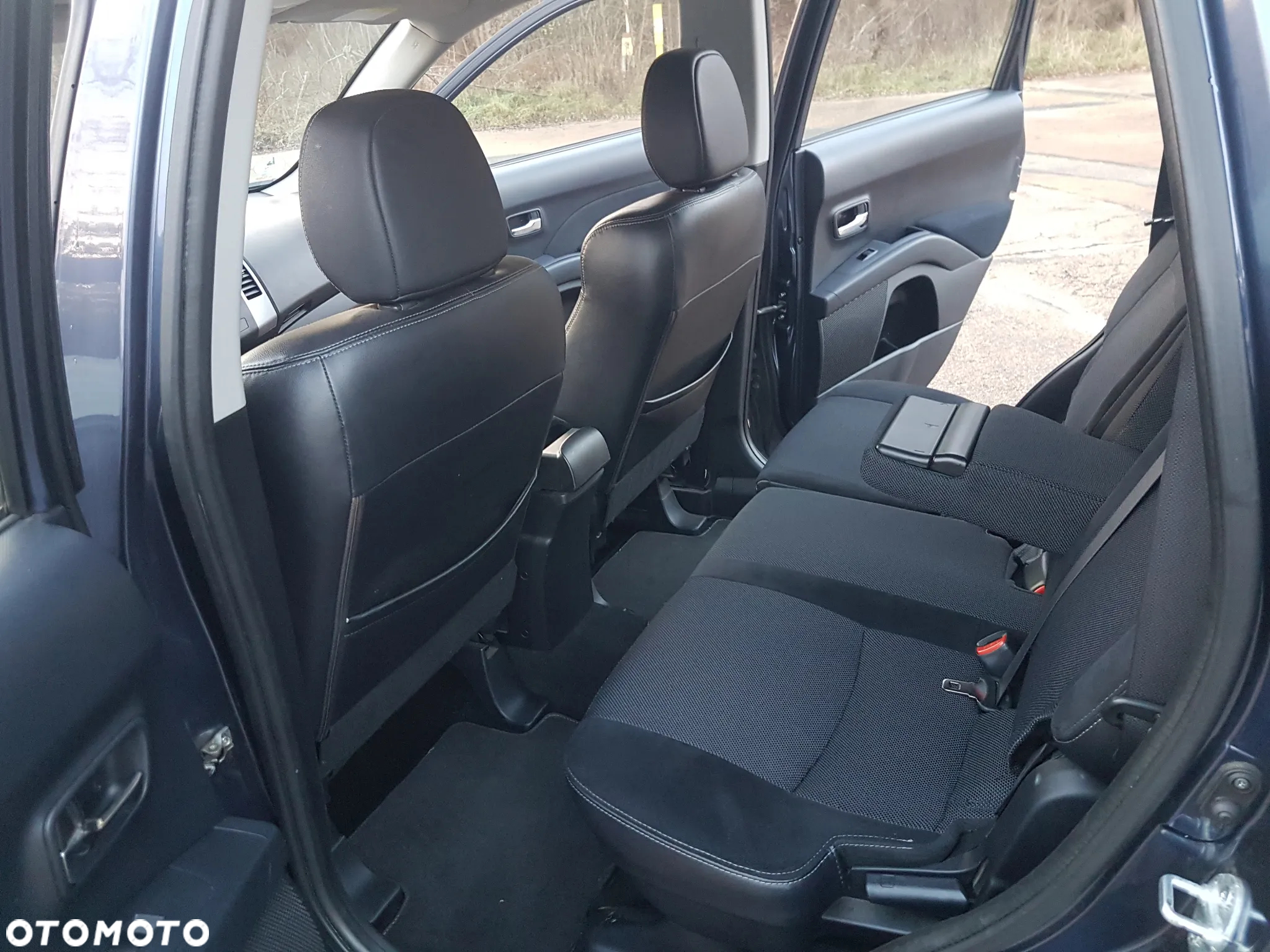 Citroën C-Crosser 2.2 HDi Exclusive - 16