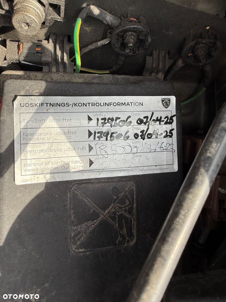 Peugeot 3008 BlueHDi 130 Stop & Start Allure - 19