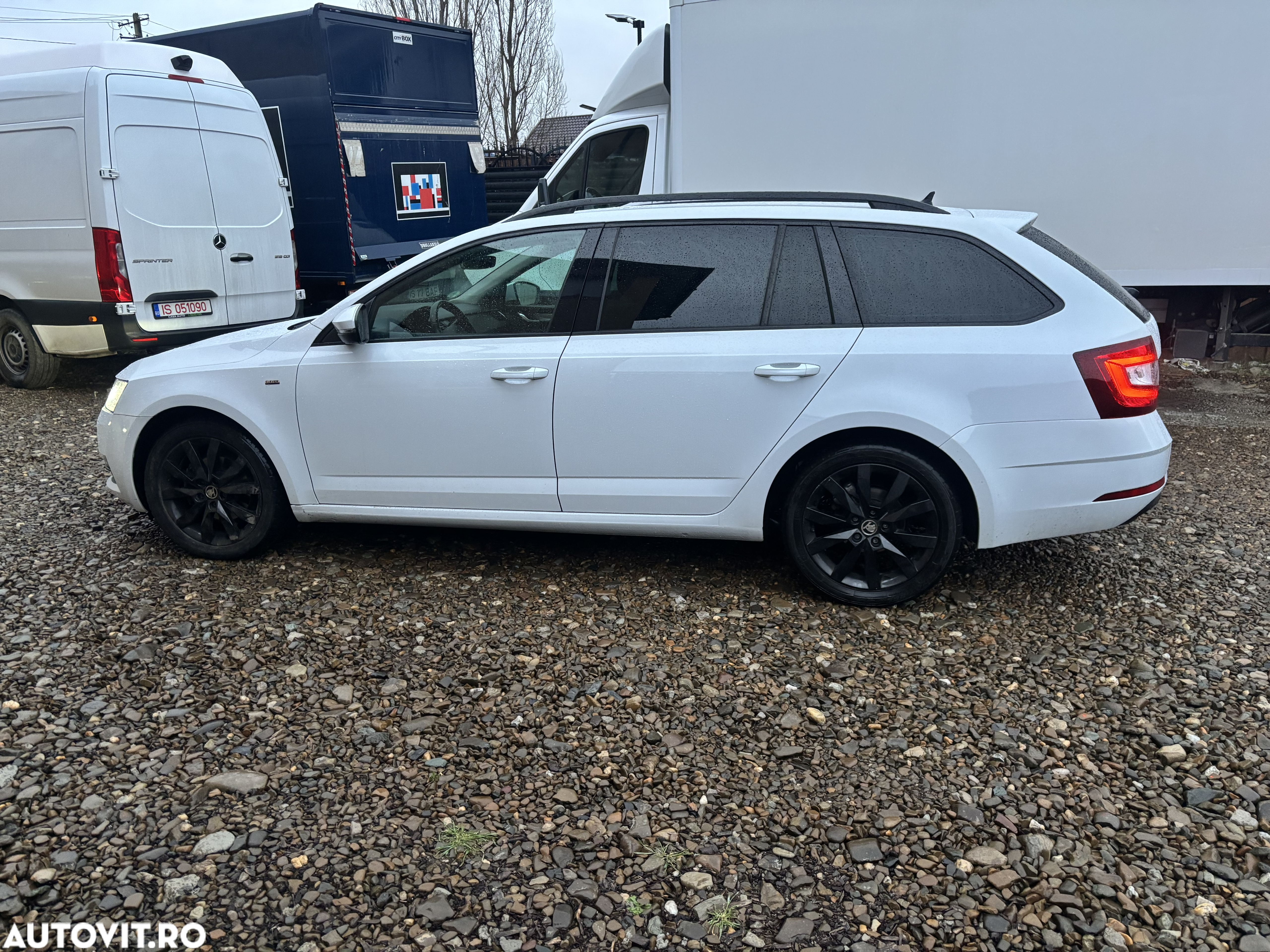 Skoda Octavia 2.0 TDI DSG Clever - 5