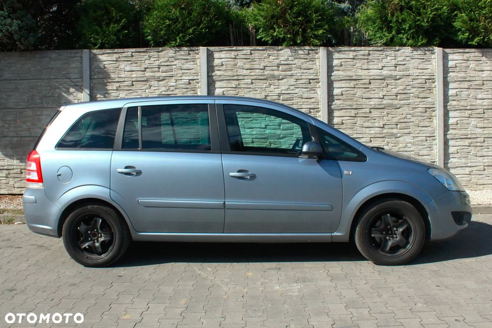 Opel Zafira - 19