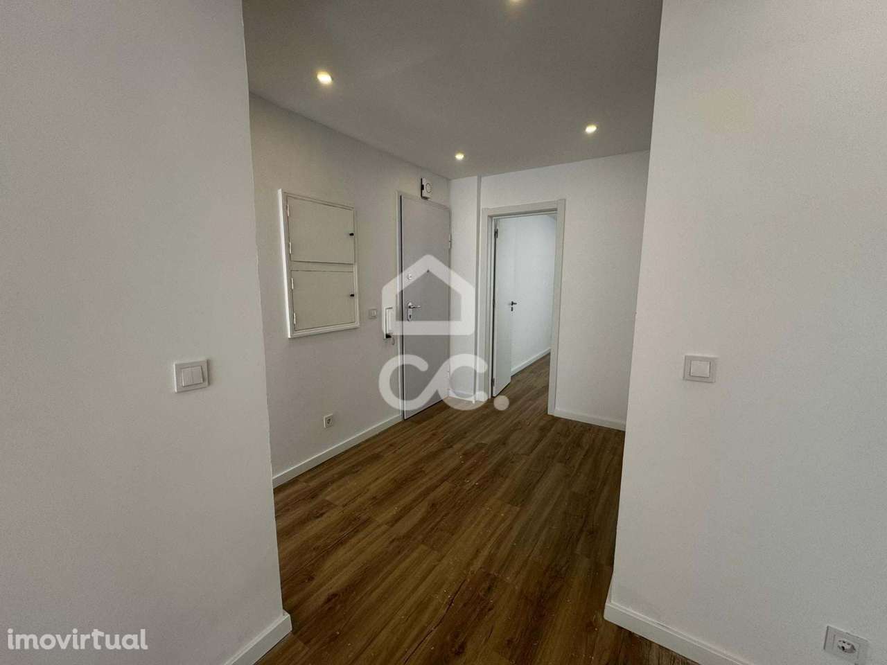 Apartamento Renovado com Terraço em Algueirão-Mem Martins - Grande imagem: 5/16