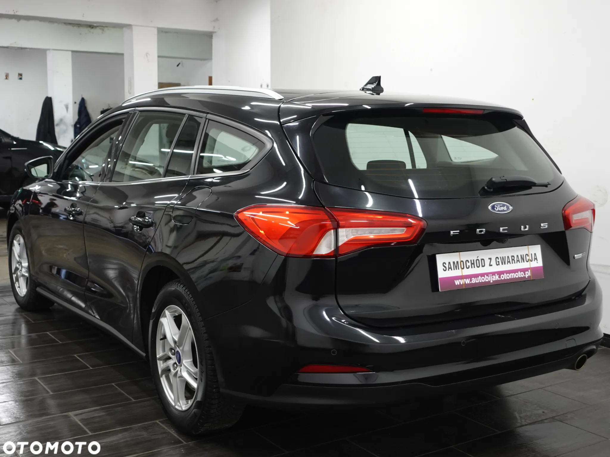 Ford Focus 1.0 EcoBoost mHEV Active - 6