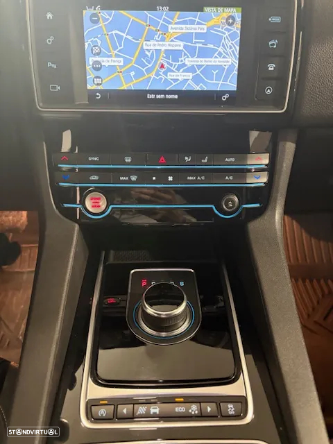 Jaguar F-Pace 20d AWD Aut. R-Sport - 26