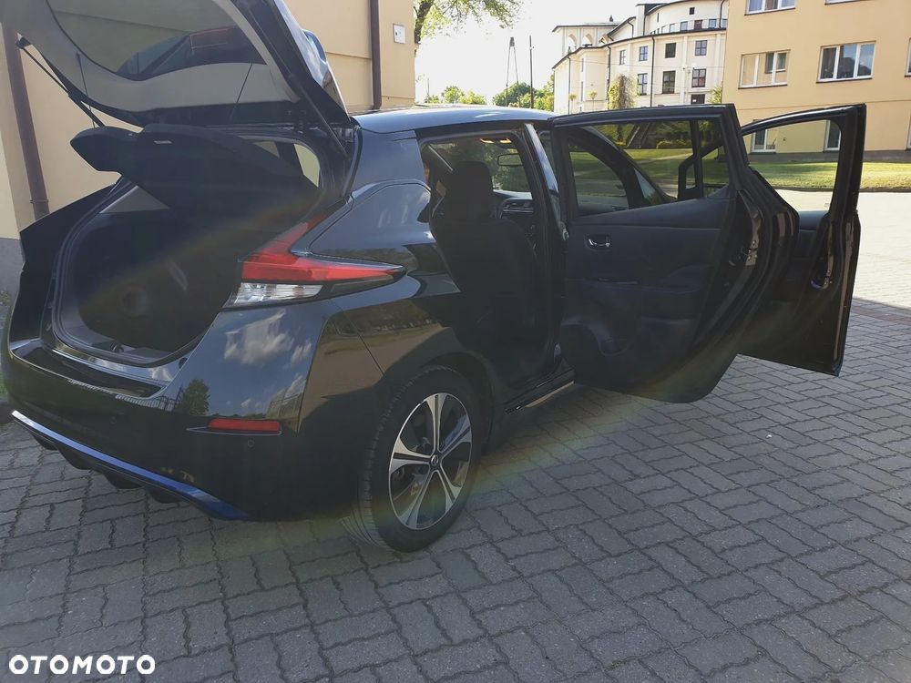 Nissan Leaf - 14