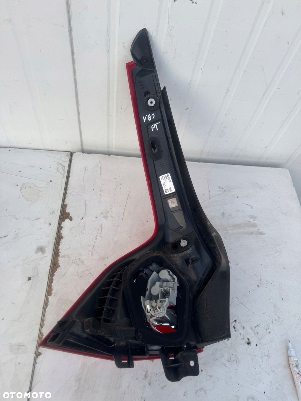 LAMPA PRAWA TYŁ TYLNA VOLVO V60 31214964 - WAWA - 2