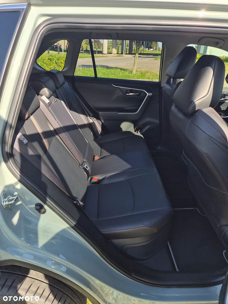 Toyota RAV4 - 13