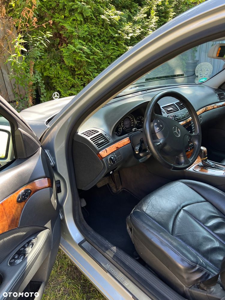 Mercedes-Benz Klasa E 220 CDI Automatik Classic DPF - 12