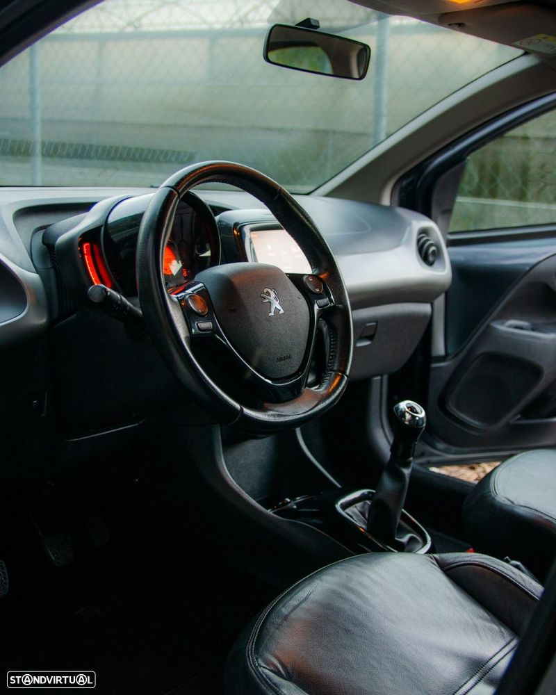 Peugeot 108 1.2 PureTech Allure - 17