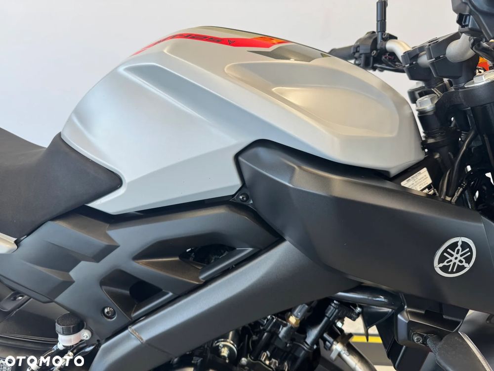 Yamaha MT - 11